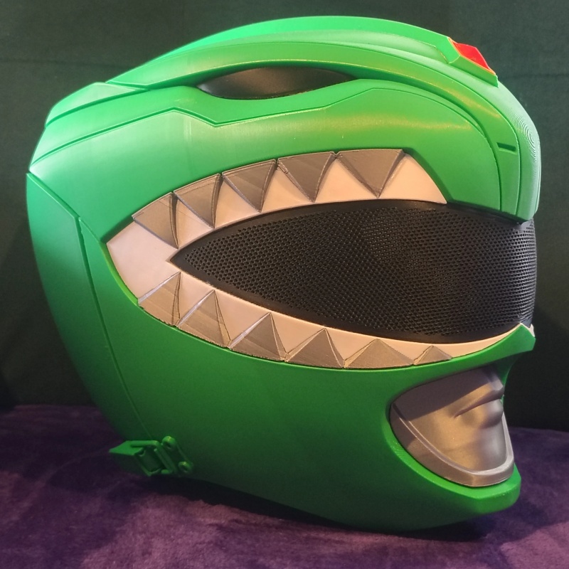 متوفر في المخزون: خوذة رينجر خ - مراجعة Cosplay Prop Display وسعره